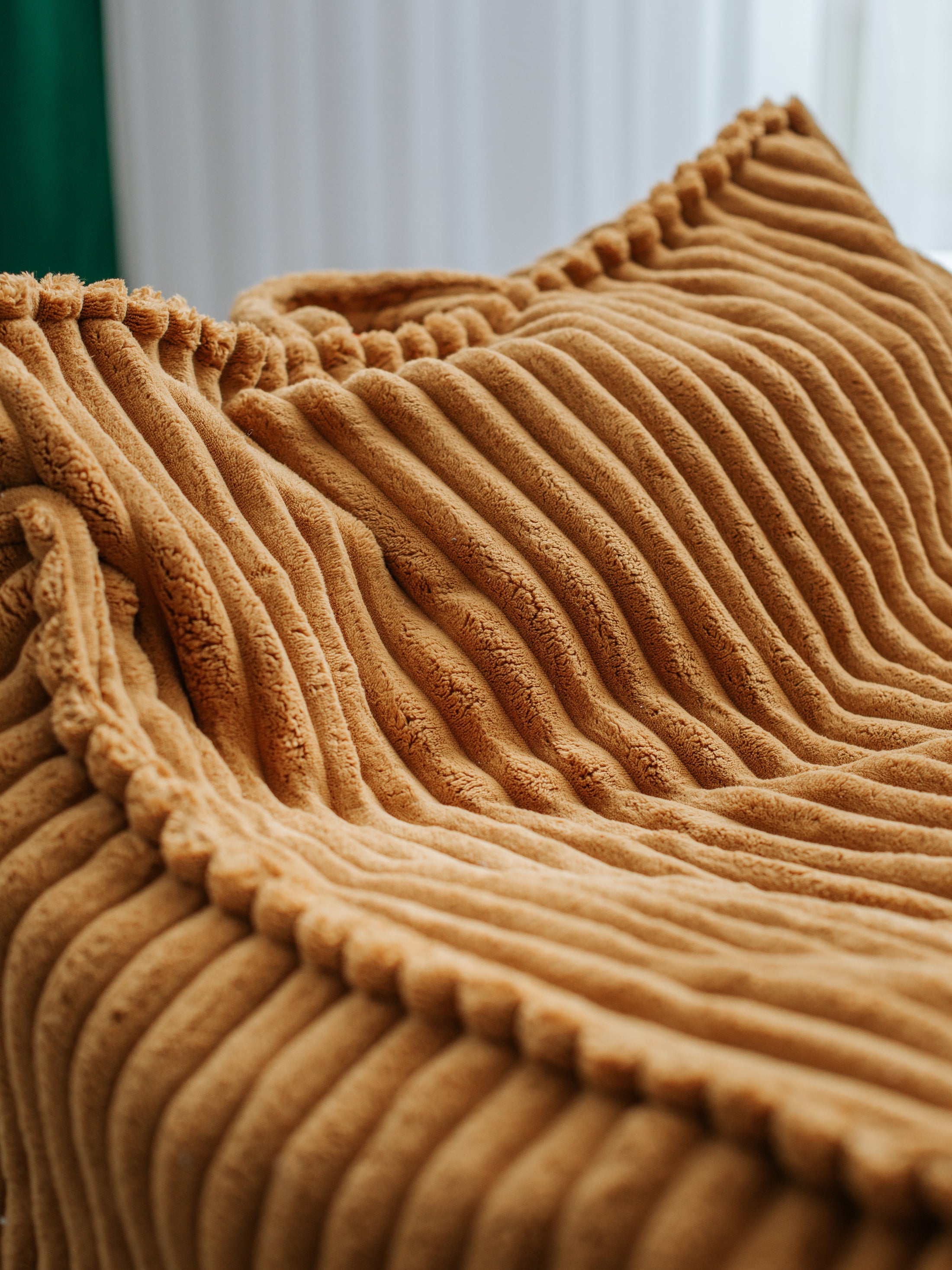 Teddybär Sessel – Gemütlichkeit und Stil in breitem Cord