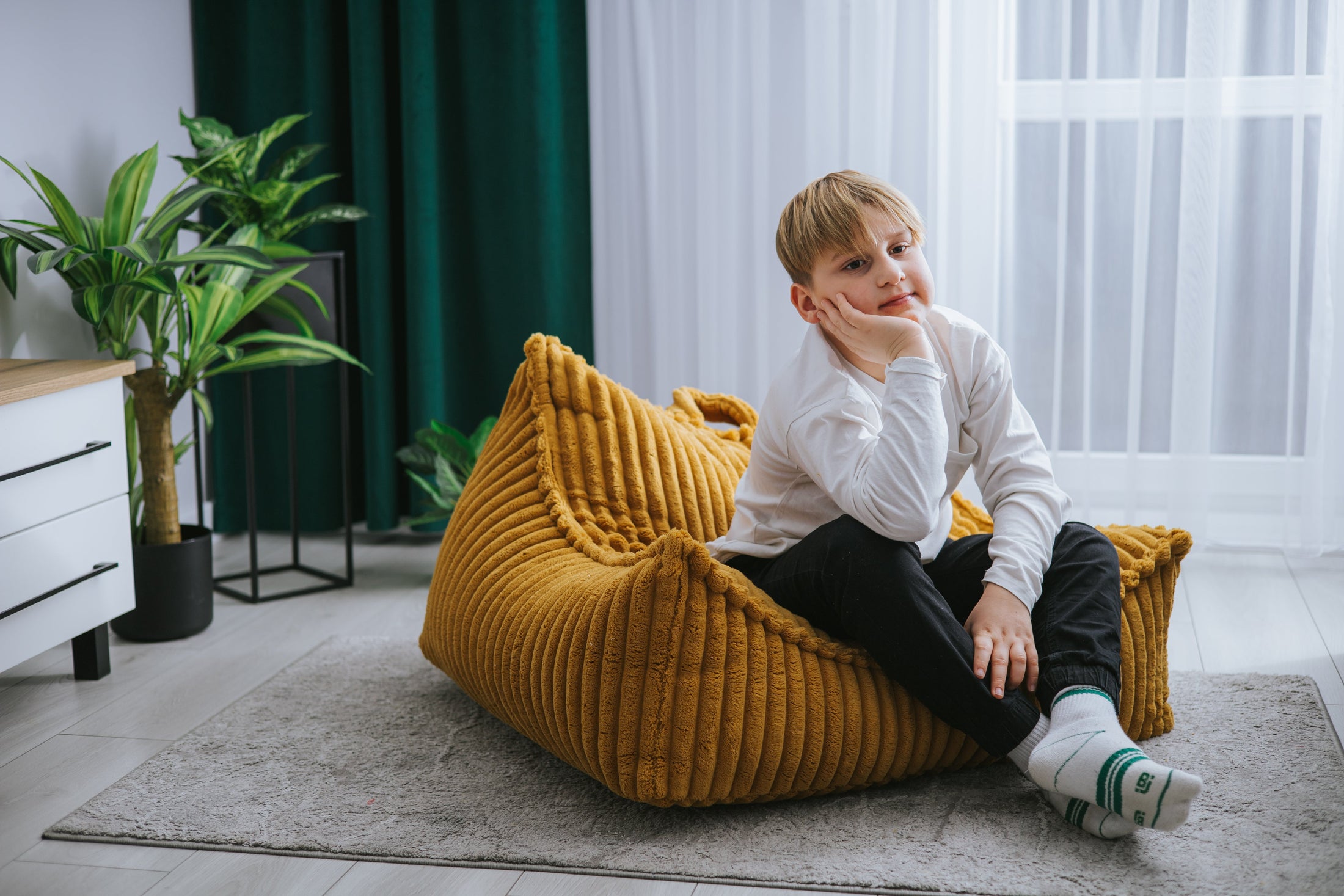 Teddybär Sessel – Gemütlichkeit und Stil in breitem Cord