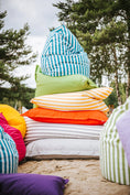 Cargar la imagen en la vista de la galería, Pouffe Sitzsack Beanbag Banane STRIPE Wasserabweisend OEKO-TEX® 100
