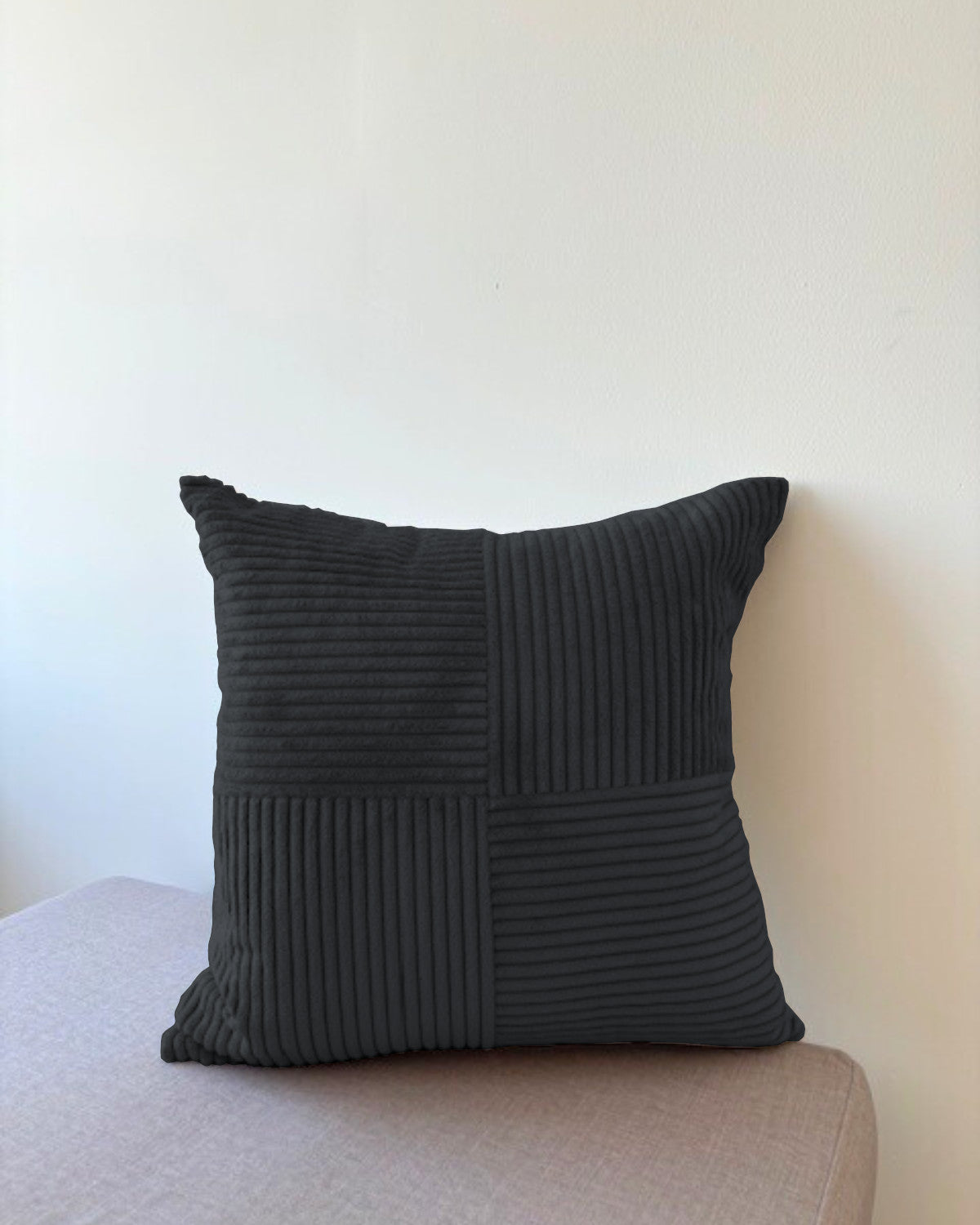 Dekokissen – Cord mit Schachbrettmuster