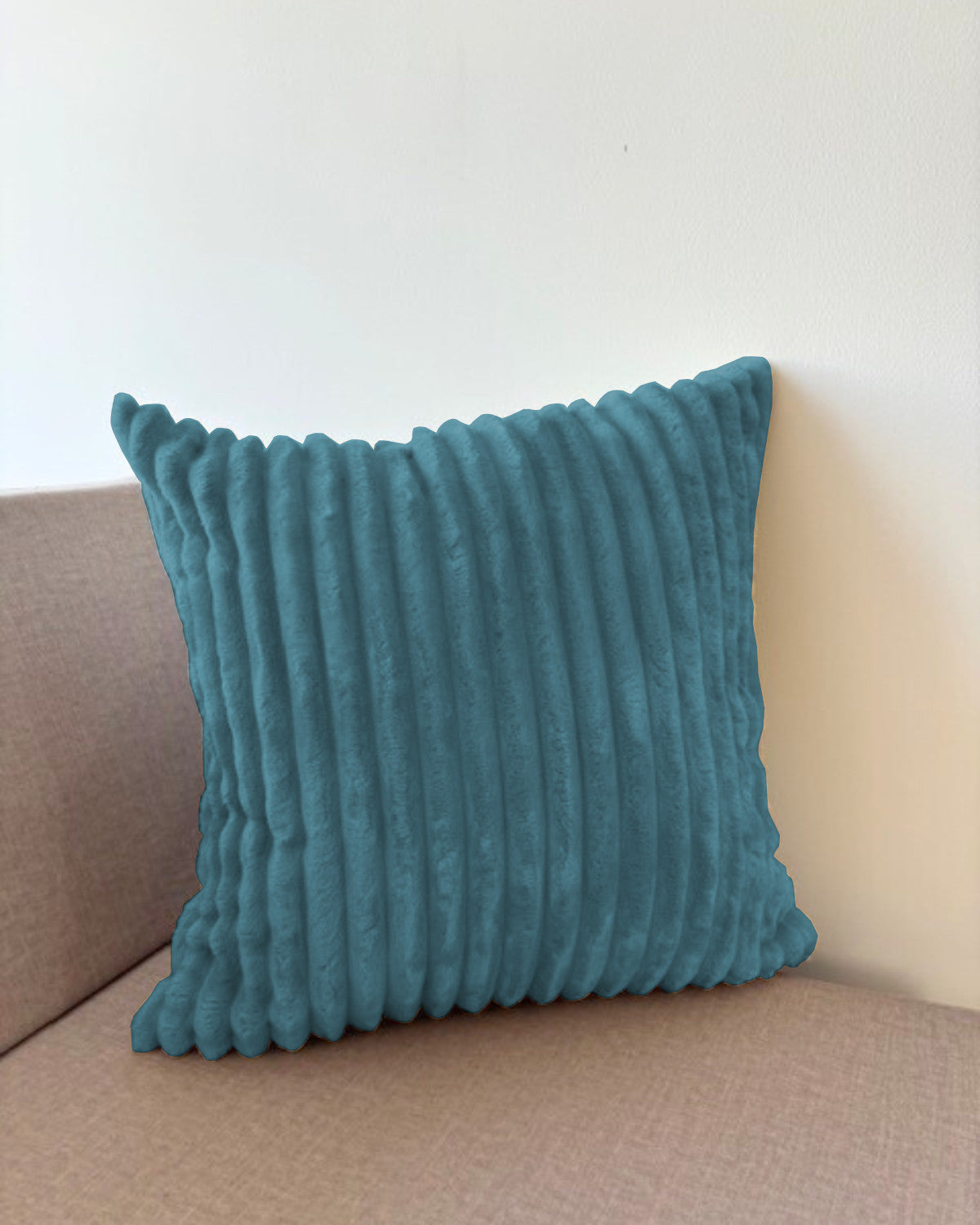 Dekorative Kissen aus breitem Cord