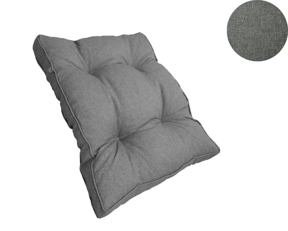 Cojines acolchados para muebles de ratán.