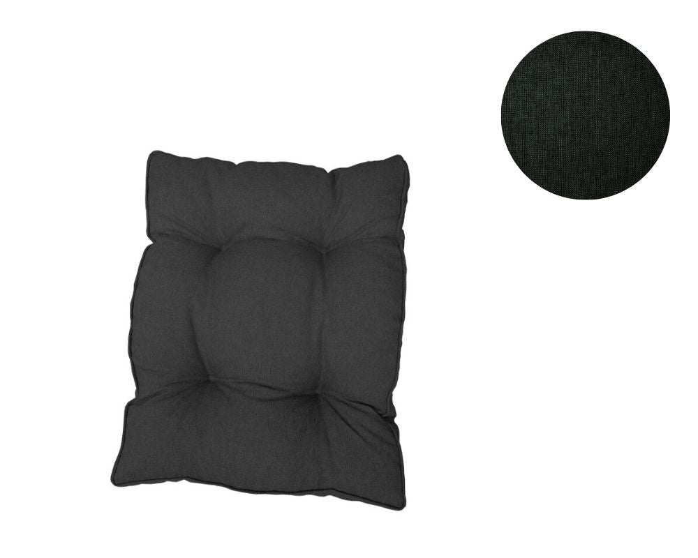 Cojines acolchados para muebles de ratán.