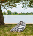 Cargar la imagen en la vista de la galería, Pouffe Sitzsack Beanbag Banane STRIPE Wasserabweisend OEKO-TEX® 100
