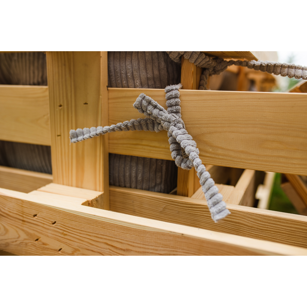 Palettenkissen OSLO CORD – gesteppte Kissen für Palettenmöbel – Indoor